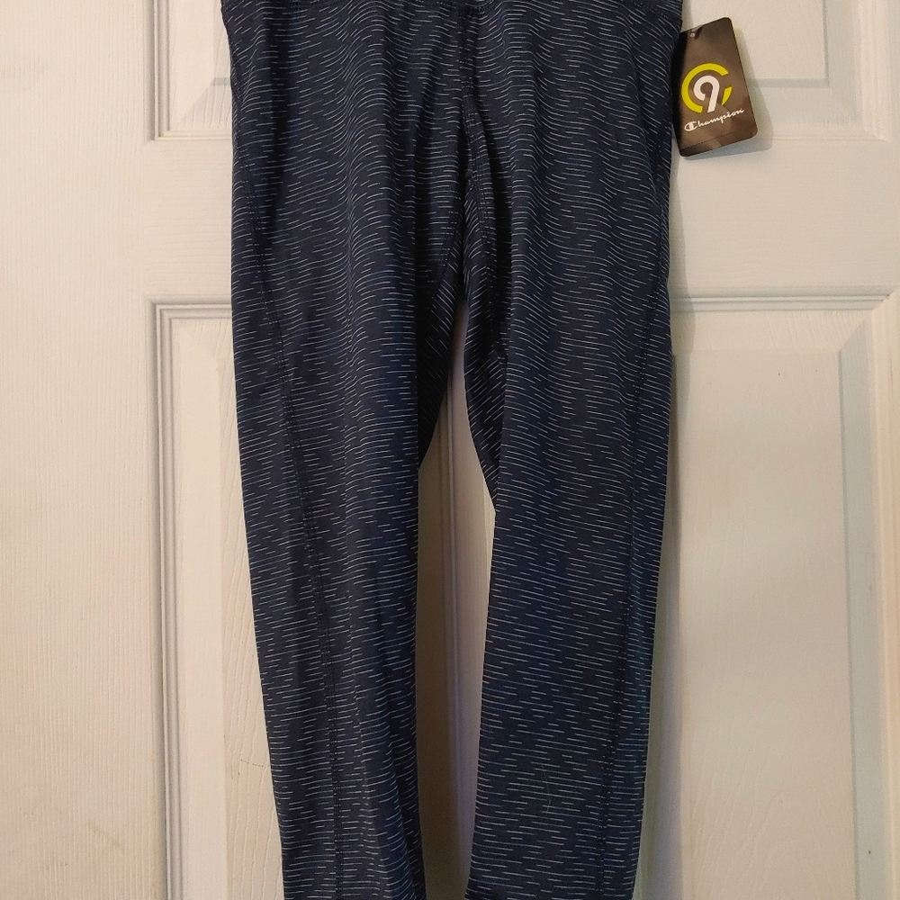Women's Small Capri Leggings